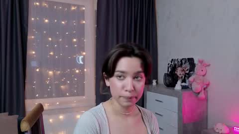 Snapshot of lyanna_tale chatting on November 2025 08:20:01 PM Lyanna online show from November 2025 08:20:01 PM