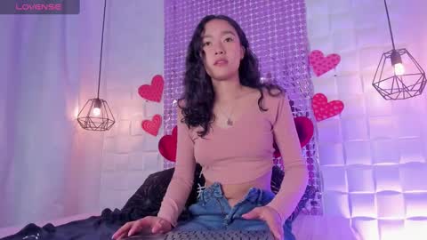 Lyhana Lee online show from February 2025 02:31:02 PM