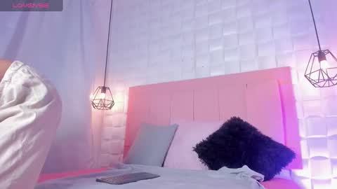 Lyhana Lee online show from February 2025 12:16:01 PM