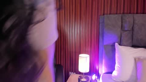 Lyhana Lee online show from October 2025 01:03:02 PM