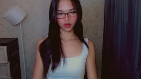 Snapshot of lykaloops chatting on February 2026 03:46:01 PM LYKA LOOPS online show from February 2026 03:46:01 PM