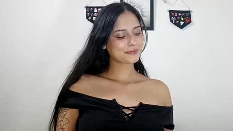 Snapshot of lyla205 chatting on February 2025 02:32:02 AM lyla online show from February 2025 02:32:02 AM