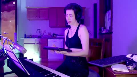 LylacDoll online show from December 2024 01:18:01 AM