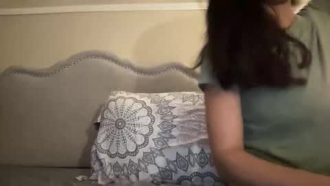 Olivia online show from March 2026 02:59:01 AM