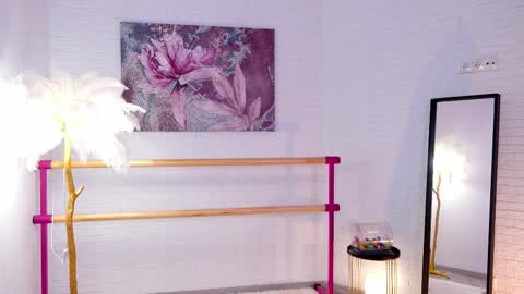 Lyly   online show from February 2025 09:53:02 AM