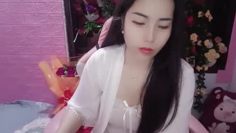 lyly_sweet97 online show from February 2025 06:27:02 AM