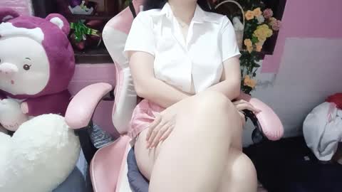 lyly_sweet97 online show from March 2025 12:50:01 AM