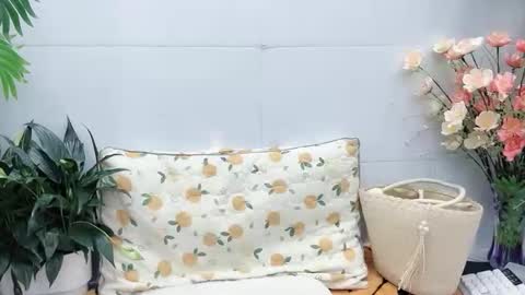 lyly_sweet97 online show from April 2026 01:58:02 AM