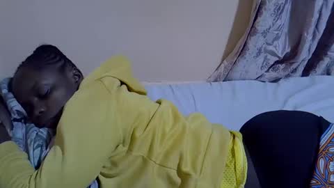 lyn_anna online show from October 2025 04:20:02 AM