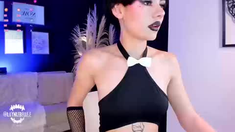 Lyn online show from September 2025 09:25:02 PM