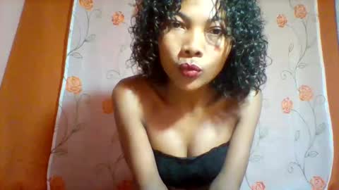 lyndah19 online show from November 2025 10:59:02 AM