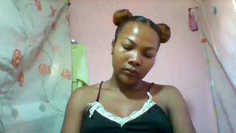 Snapshot of lyndah19 chatting on March 2026 07:15:01 AM lyndah19 online show from March 2026 07:15:01 AM