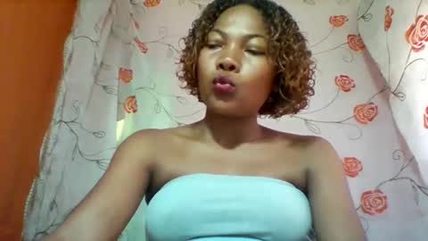 Snapshot of lyndah19 chatting on March 2026 08:09:02 AM lyndah19 online show from March 2026 08:09:02 AM