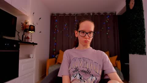 Sara online show from February 2025 07:42:01 PM