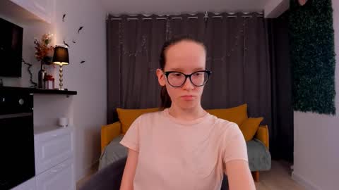 Sara online show from February 2025 01:24:02 AM