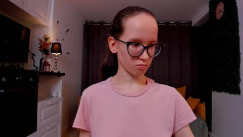 Sara online show from February 2025 02:18:01 AM