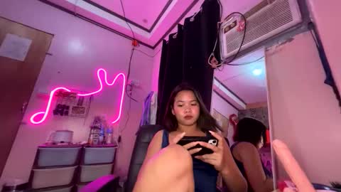 I am Lyn- DONT FORGET TO FOLLOW ME online show from October 2025 07:36:02 PM