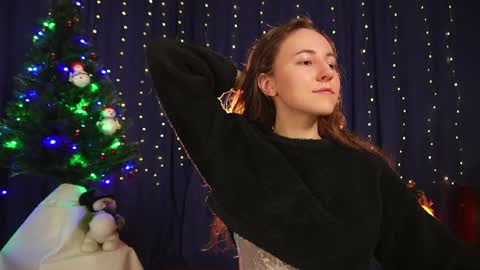 Lynn online show from December 2024 04:05:02 AM