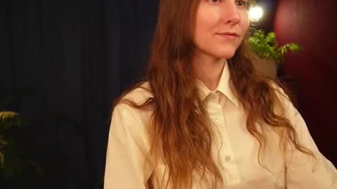 Lynn online show from October 2025 10:05:02 AM