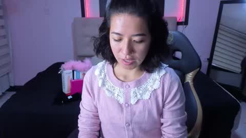 lynn_turner_ online show from February 2026 12:36:01 PM