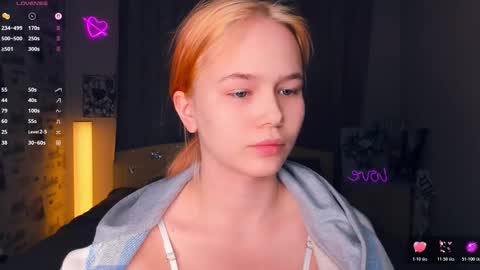 Cozy Lynns room online show from February 2026 01:20:01 PM