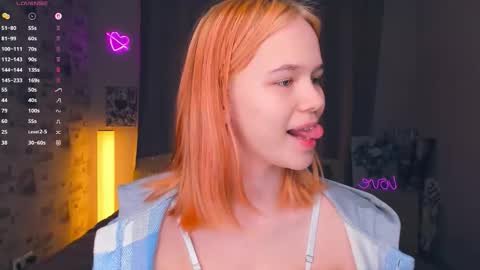 Cozy Lynns room online show from February 2026 08:54:01 AM