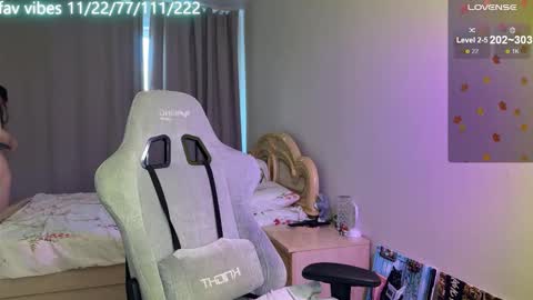 lynne_dawson online show from October 2025 10:00:02 AM