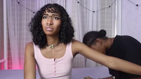 Lynx and Sun  online show from October 2025 06:49:02 PM