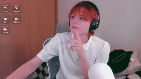 Lyodass online show from February 2025 08:07:02 PM