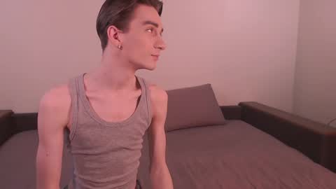 KennyEliot online show from December 2024 06:52:01 PM