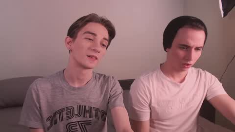 KennyEliot online show from December 2024 06:25:01 PM