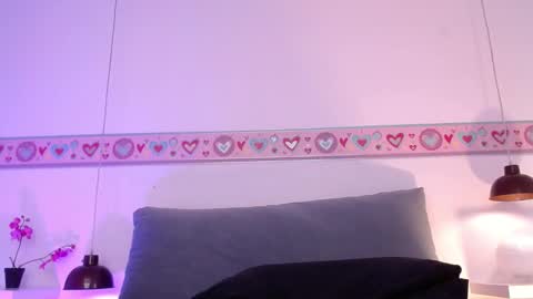 LYRA online show from December 2024 10:52:02 PM