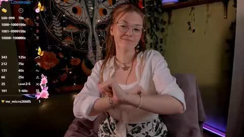 Lyra online show from October 2025 10:37:02 AM