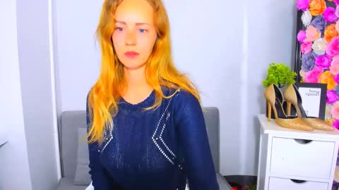 Snapshot of lyrafantasy chatting on October 2025 03:30:02 PM Lura online show from October 2025 03:30:02 PM