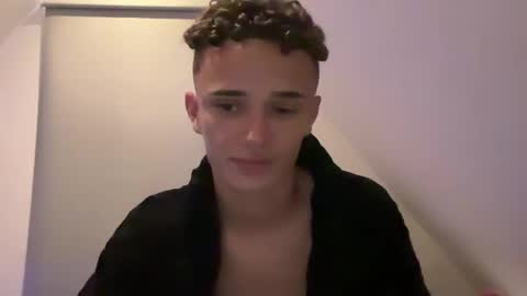 Snapshot of lz_britboy chatting on March 2025 10:21:02 PM NEW Leo lz britboy online show from March 2025 10:21:02 PM