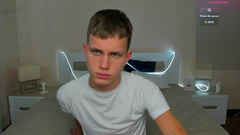 m0neyken_ online show from July 2026 07:13:01 AM