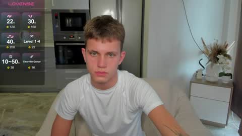 m0neyken_ online show from July 2026 02:44:01 AM