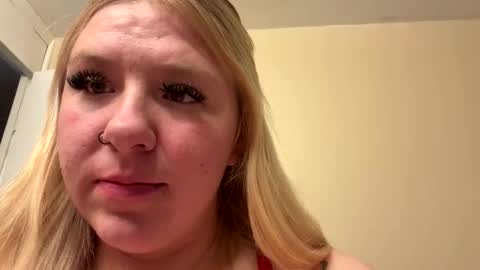 m1lf19 online show from April 2026 09:04:01 PM