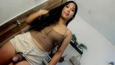 Janelovesu online show from April 2026 12:00:01 AM