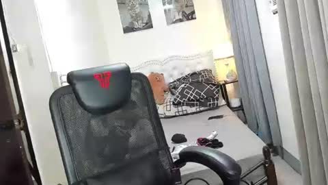 Cutie Yassie online show from January 2025 10:39:02 AM