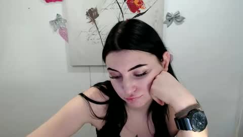 m_i_k_i_ online show from March 2026 11:39:01 AM