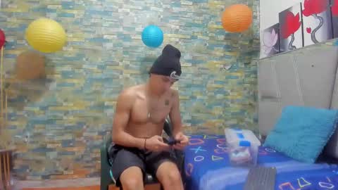 itgram pezlo josue online show from January 2025 07:49:01 PM