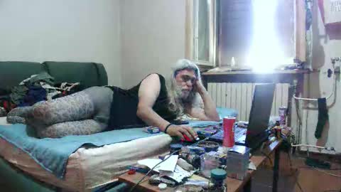 Snapshot of maax1970to chatting on May 2026 10:00:01 AM maax1970 online show from May 2026 10:00:01 AM