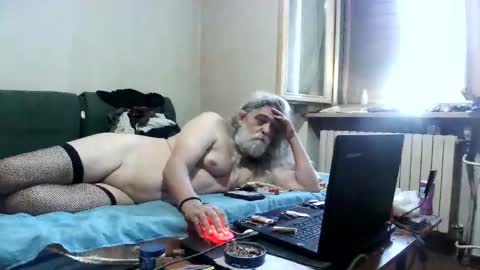 Snapshot of maax1970to chatting on May 2026 08:10:01 AM maax1970 online show from May 2026 08:10:01 AM