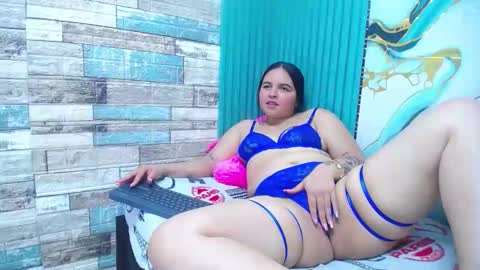 Snapshot of mabelsweet303av chatting on December 2025 08:15:02 PM mabelsweet303av online show from December 2025 08:15:02 PM