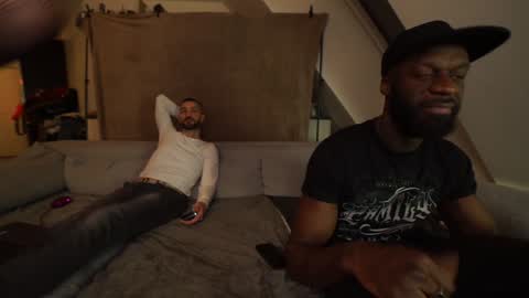 Mac Troy online show from December 2024 06:25:01 PM