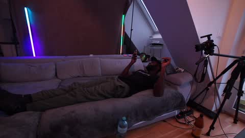 Mac Troy online show from December 2024 02:49:02 PM