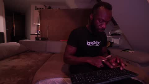 Mac Troy online show from January 2025 07:55:01 PM