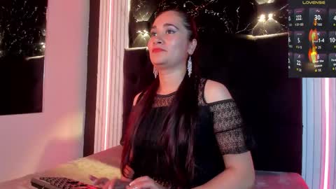 Snapshot of macadamiaa_ chatting on March 2026 06:42:01 AM Maca online show from March 2026 06:42:01 AM