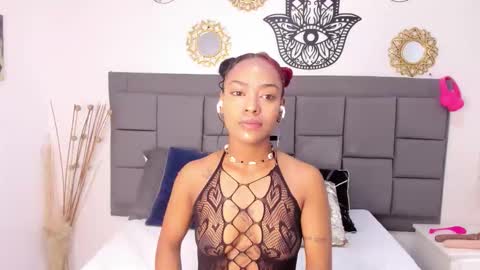 macarena_williams online show from February 2026 12:22:02 PM